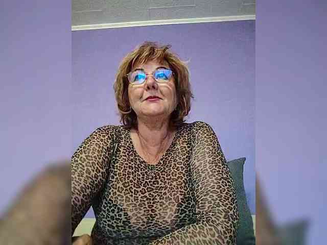 KarinkaSweet webcam