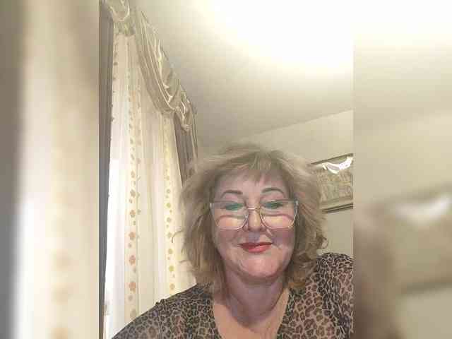 KarinkaSweet webcam