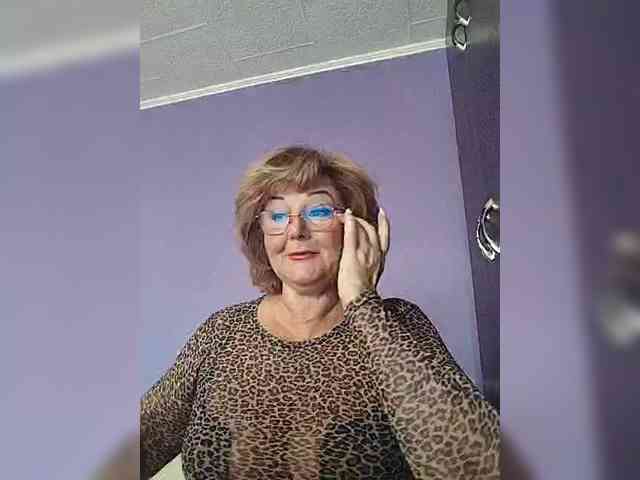 KarinkaSweet webcam