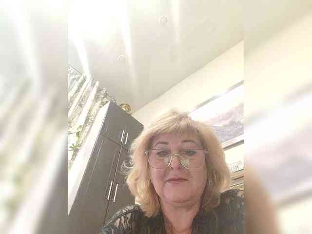 KarinkaSweet webcam