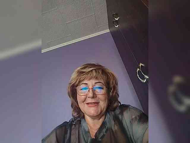 KarinkaSweet webcam
