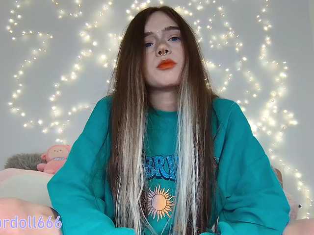 BrokenDoll666 from BongaCams is Freechat