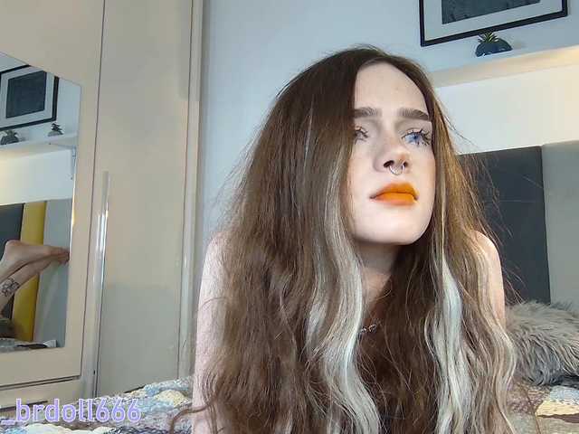 BrokenDoll666's BongaCams show and profile