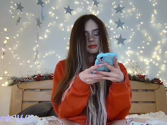 BrokenDoll666's BongaCams show and profile