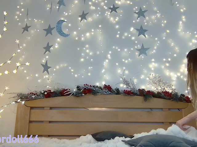 BrokenDoll666's BongaCams show and profile