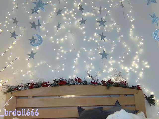 BrokenDoll666 live cam
