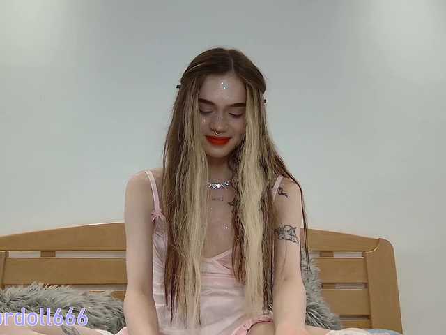 BrokenDoll666