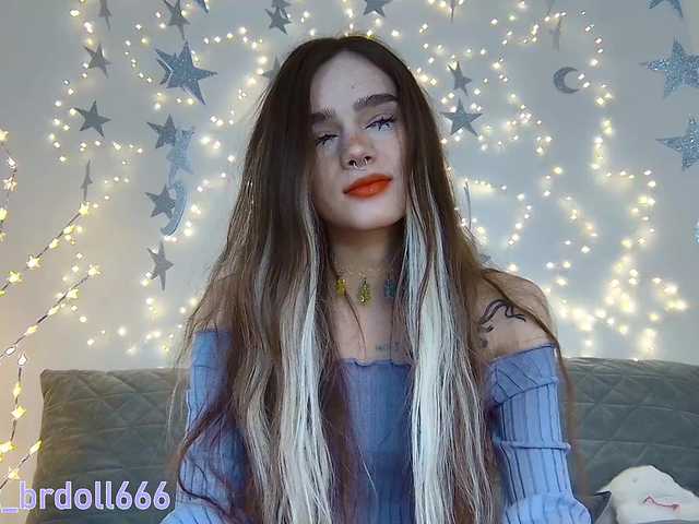 BrokenDoll666's BongaCams show and profile