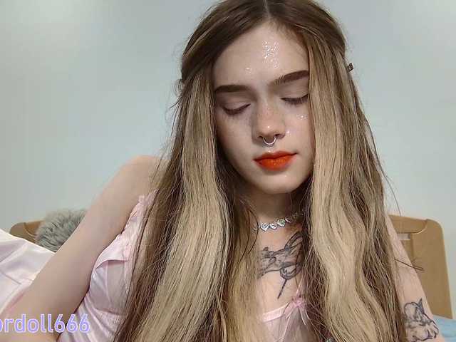 BrokenDoll666