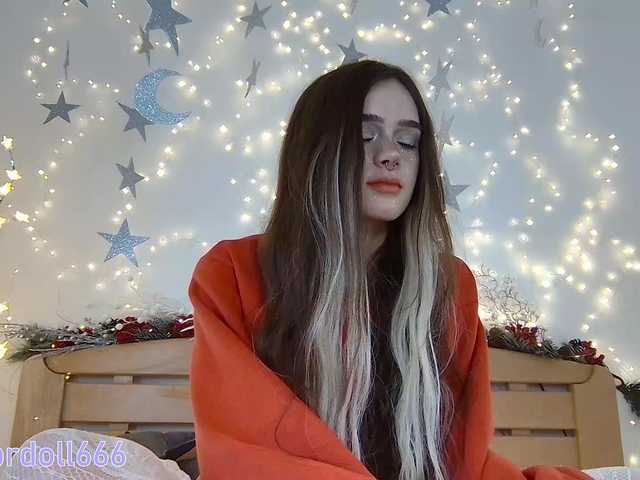 BrokenDoll666's BongaCams show and profile