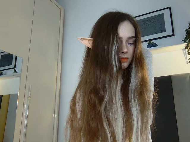 BrokenDoll666's BongaCams show and profile