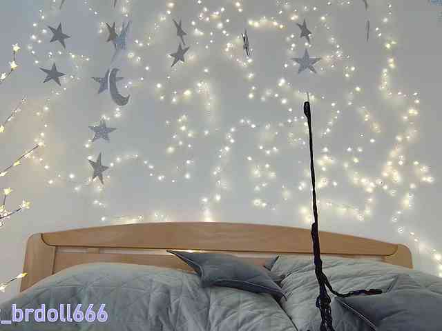 BrokenDoll666 webcam