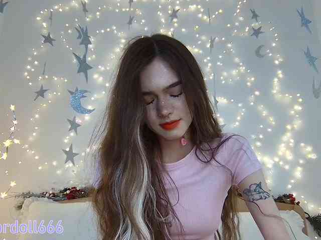 BrokenDoll666 BrokenDoll666