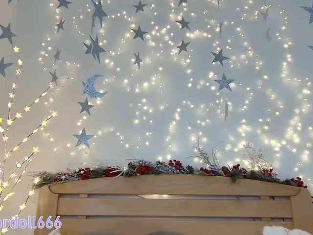 BrokenDoll666 webcam