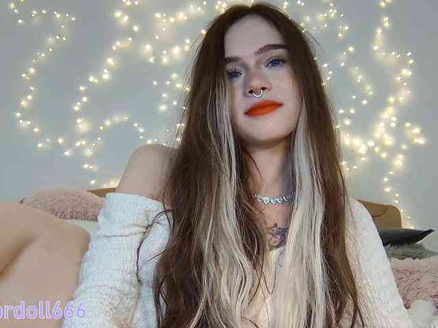 BrokenDoll666