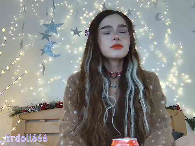 live porno chat BrokenDoll666