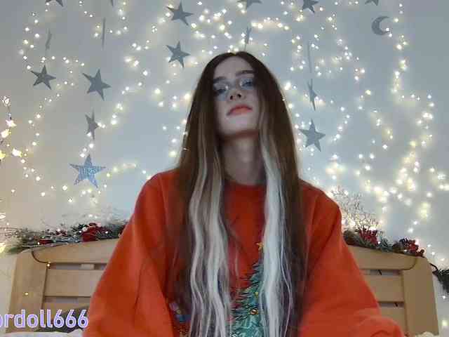 BrokenDoll666 Live Webcam on BongaCams