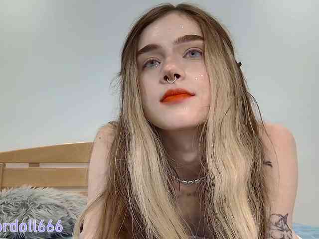 roleplay chat room BrokenDoll666