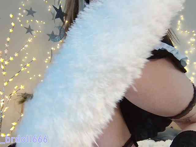 BrokenDoll666 webcam