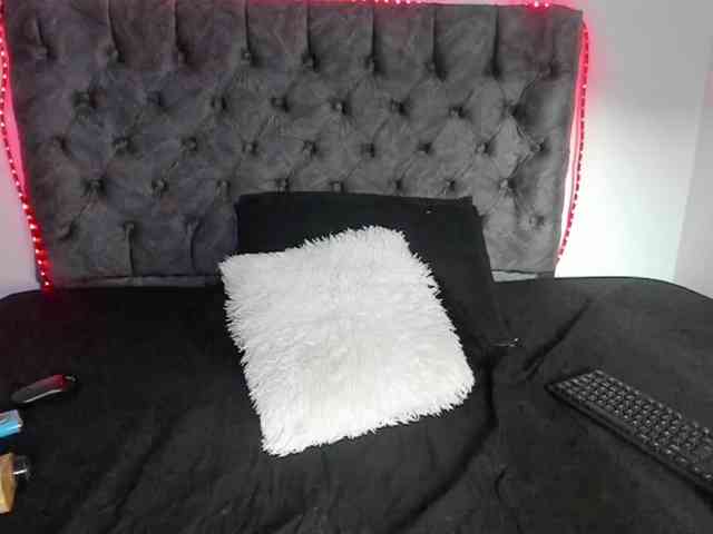 Sweetwild2 webcam