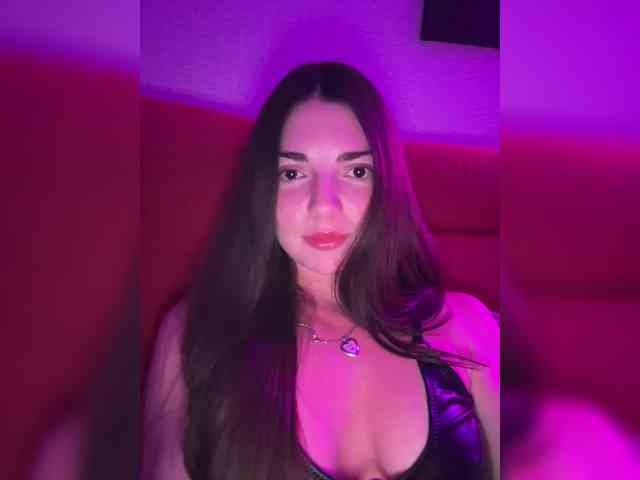 -Saharochek- Live Webcam on BongaCams
