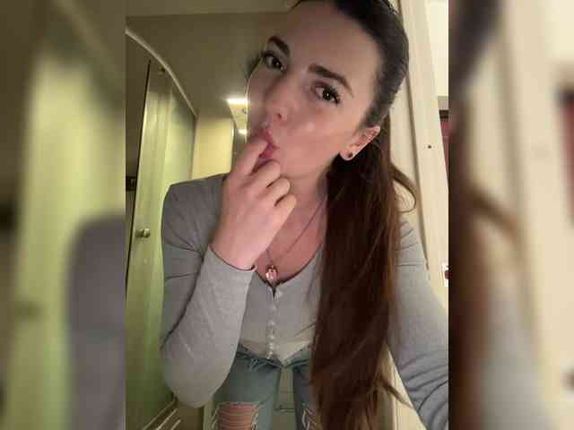 free adult chatroom -Saharochek-