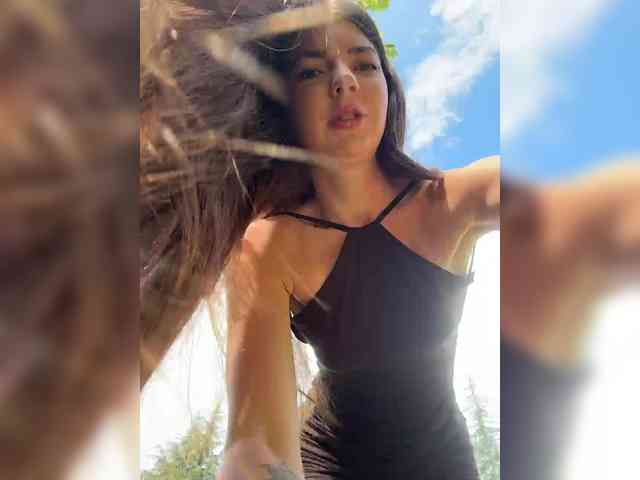 voyeur webcam -Saharochek-