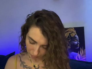WILDGIRL Porn Show