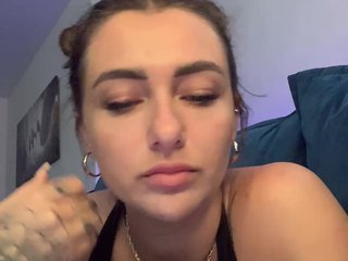 WILDGIRL Porn Show