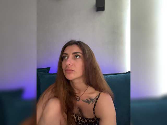 WILDGIRL's BongaCams show and profile