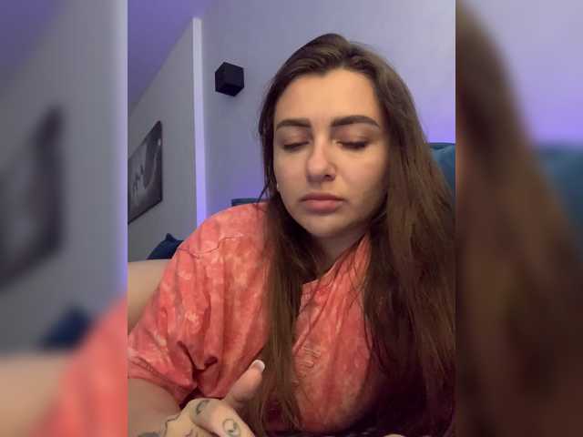  WILDGIRL chat room