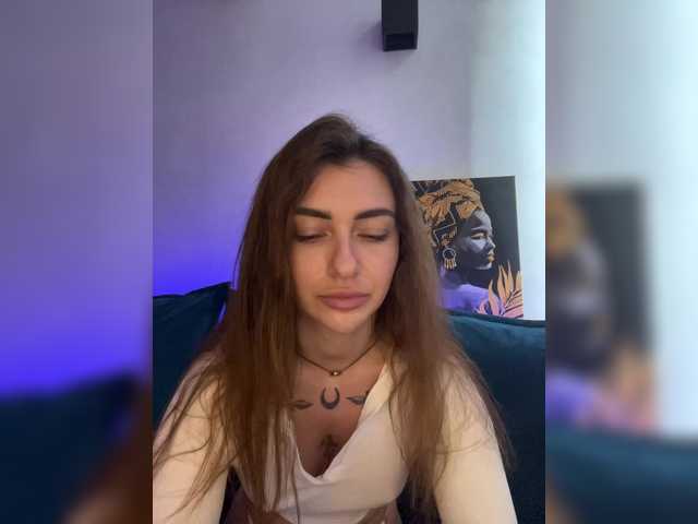 WILDGIRL's BongaCams show and profile