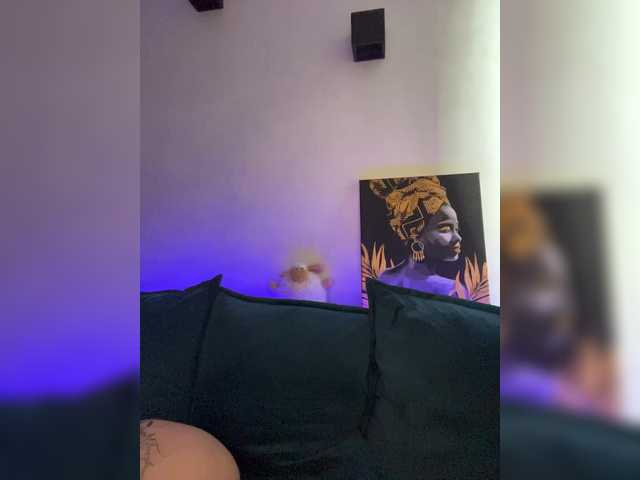 WILDGIRL's BongaCams show and profile