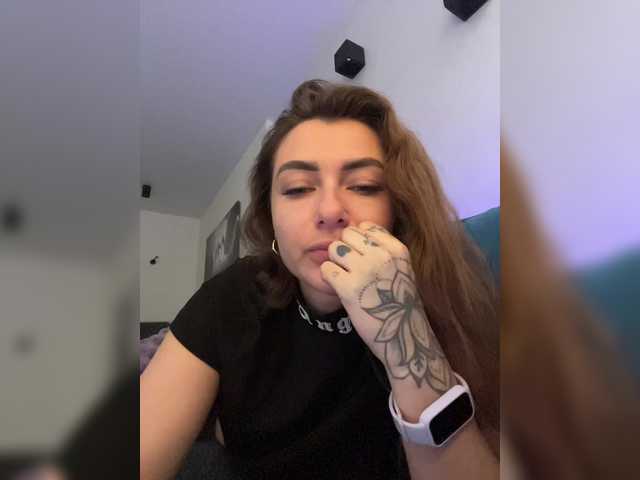 WILDGIRL's BongaCams show and profile