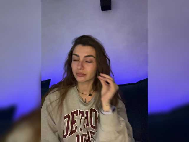 WILDGIRL's BongaCams show and profile