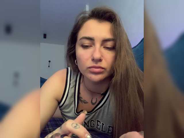  WILDGIRL chat room