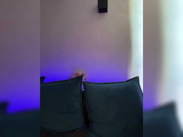 WILDGIRL's BongaCams show and profile