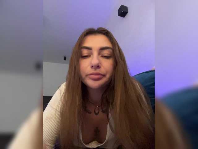 WILDGIRL's BongaCams show and profile