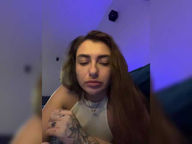 WILDGIRL's BongaCams show and profile