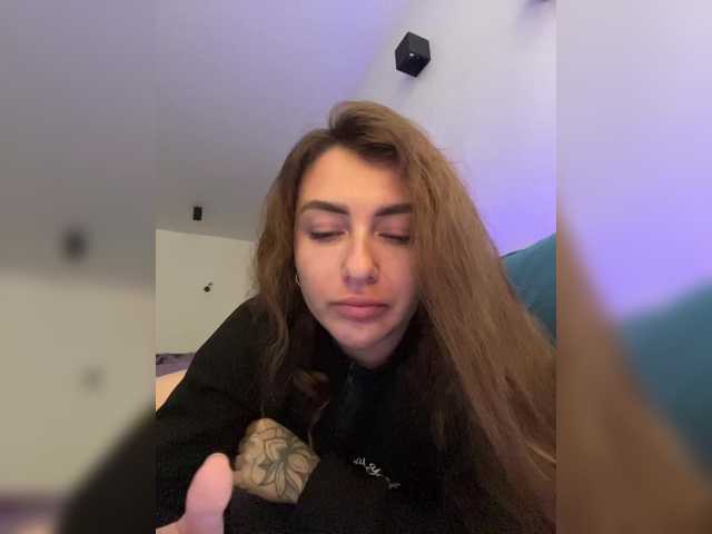 WILDGIRL's BongaCams show and profile