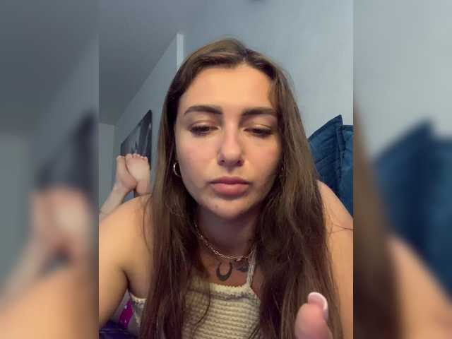  WILDGIRL chat room