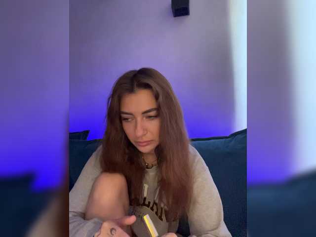 WILDGIRL's BongaCams show and profile