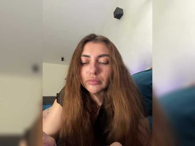 WILDGIRL's BongaCams show and profile