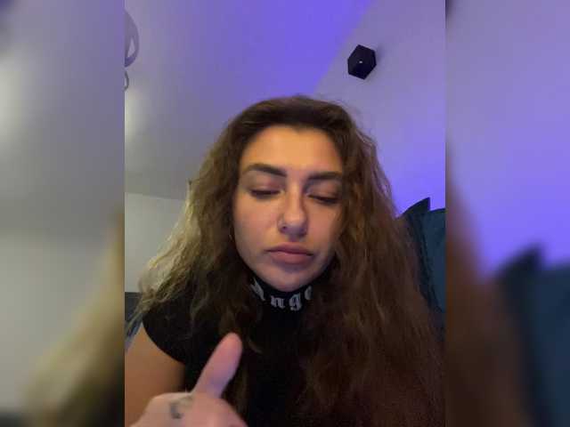 WILDGIRL's BongaCams show and profile