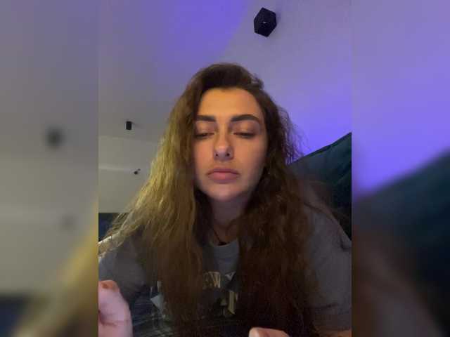 WILDGIRL's BongaCams show and profile