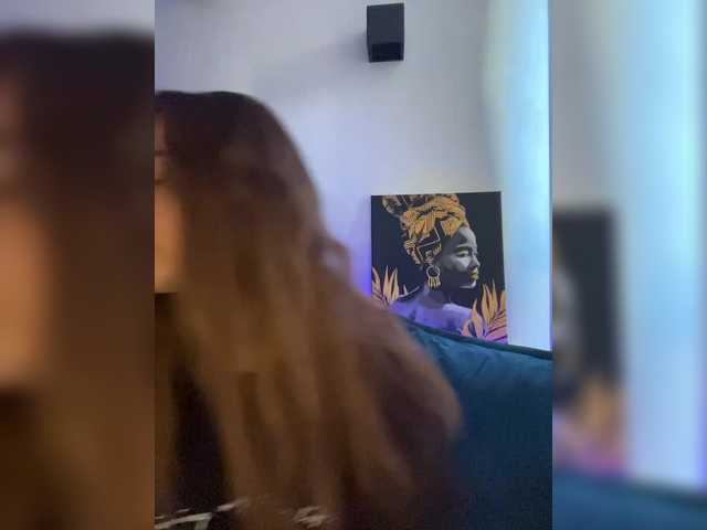 WILDGIRL's BongaCams show and profile