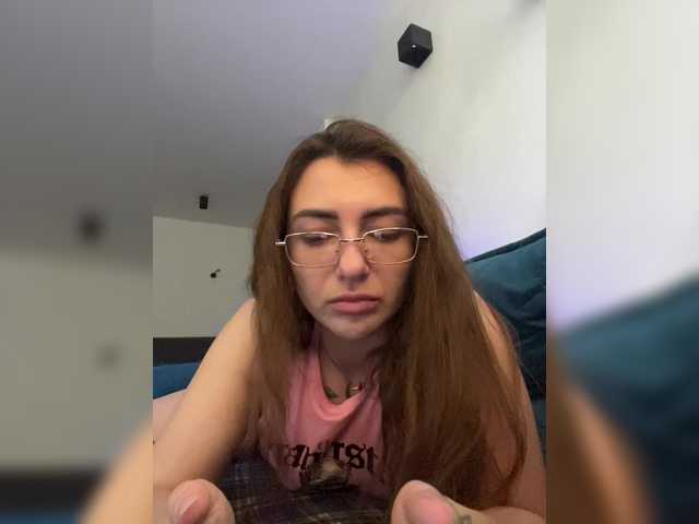 WILDGIRL's BongaCams show and profile