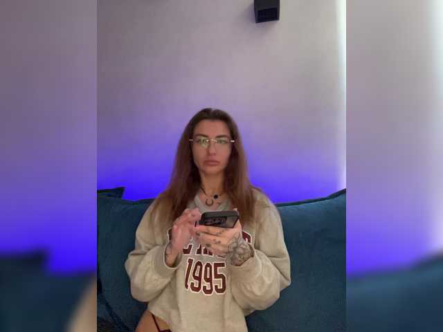 WILDGIRL's BongaCams show and profile