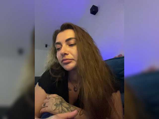 WILDGIRL's BongaCams show and profile