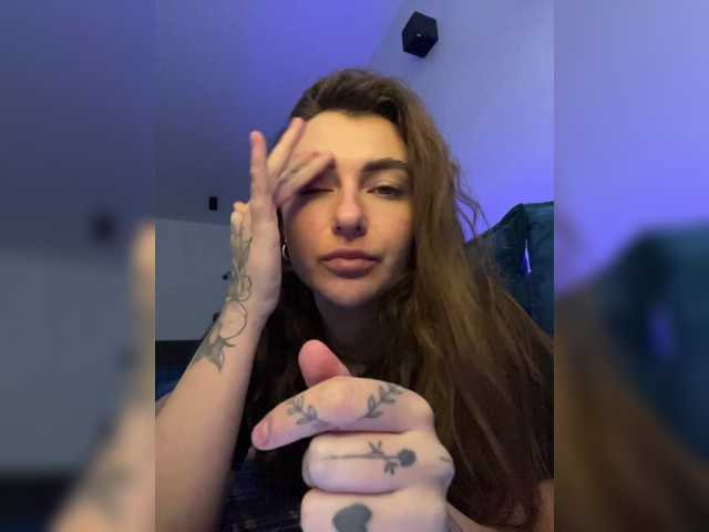 WILDGIRL's BongaCams show and profile